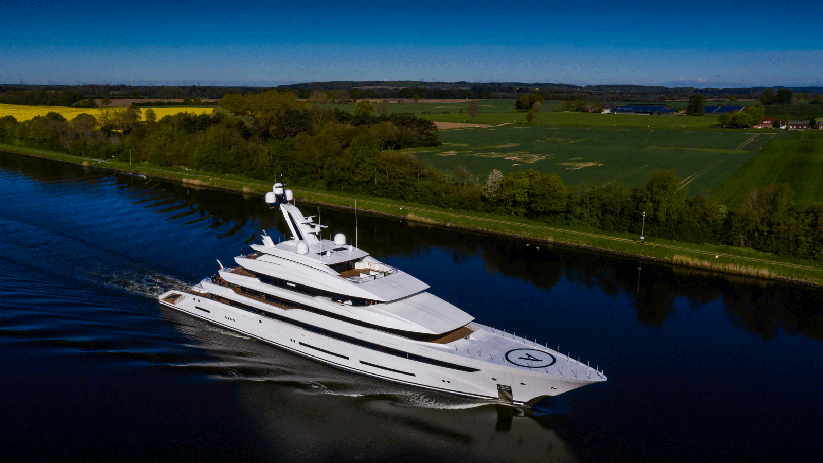 superyacht marina hawaii